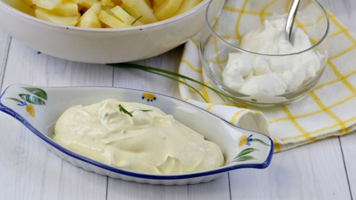 Sauce au yaourt bonne, facile et surtout authentique