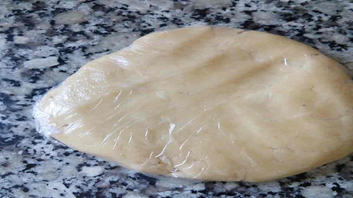 Agréable pâte brisée pour quiches, une simplissime recette fait maison