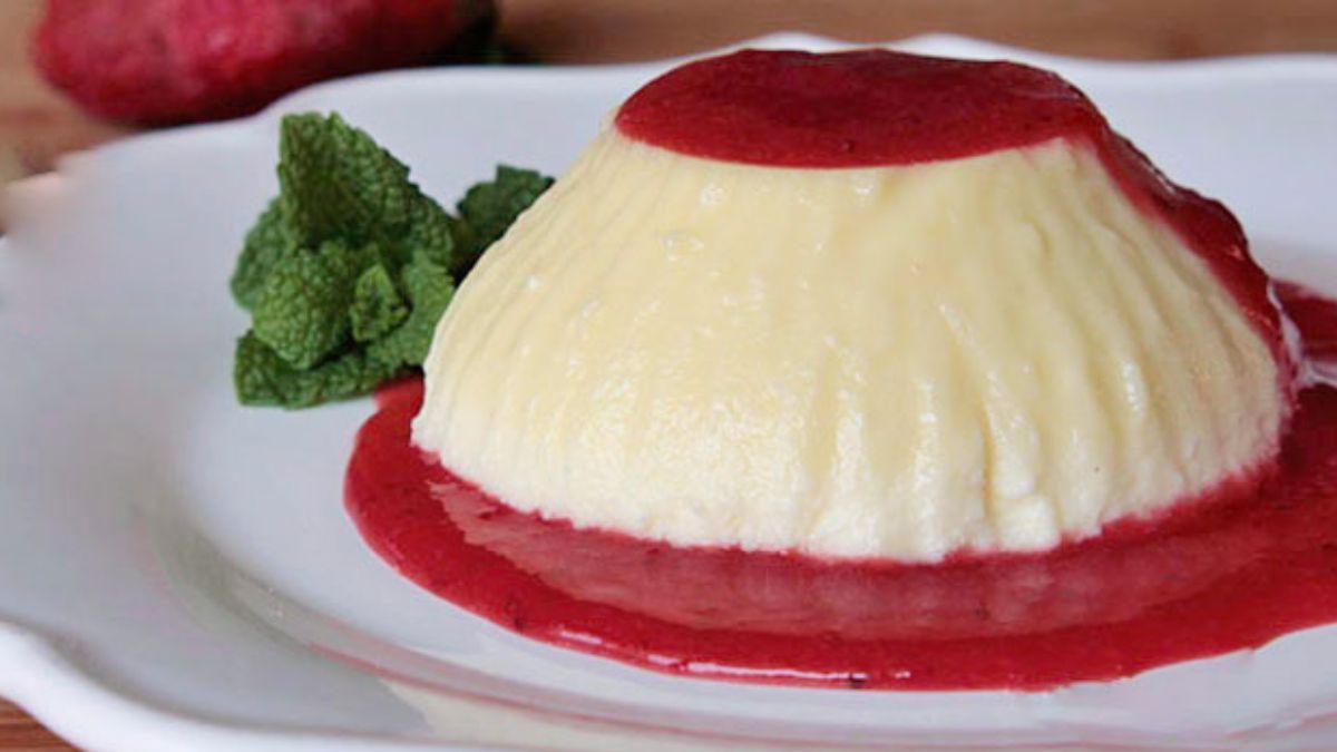 Bavarois au chocolat blanc et aux fraises – dessert facile et délicieux