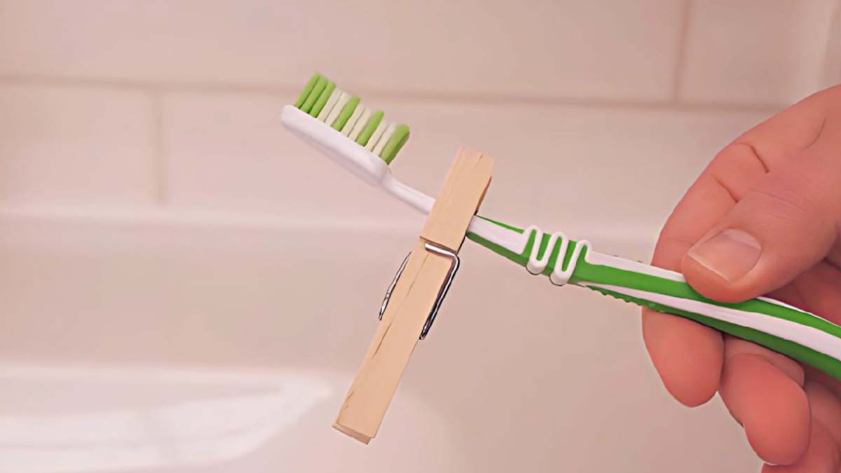 Pourquoi vous devez absolument fixer une pince à linge sur la brosse à dents ?