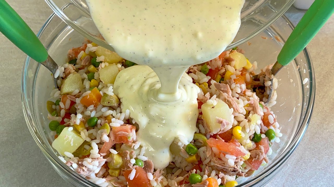 Je ne me lasse jamais de manger cette salade!