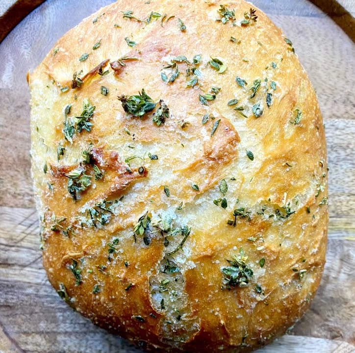 Pain à l’ail ultra simple, sans pétrissage et plein de saveur